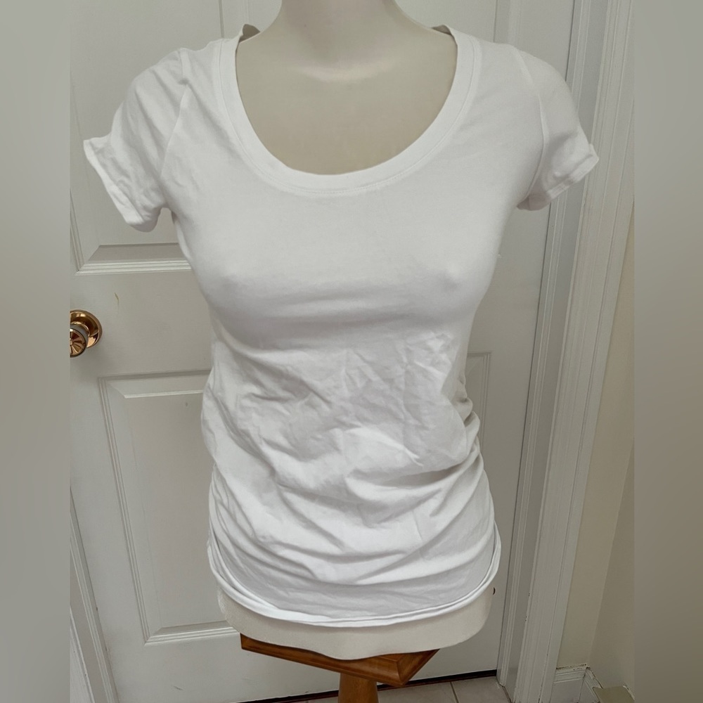 Old navy bundle of 2 T-shirts maternity size small